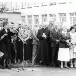 Kronika LO -Zjazd Absolwentow 16.06.1990,+19.06.1993