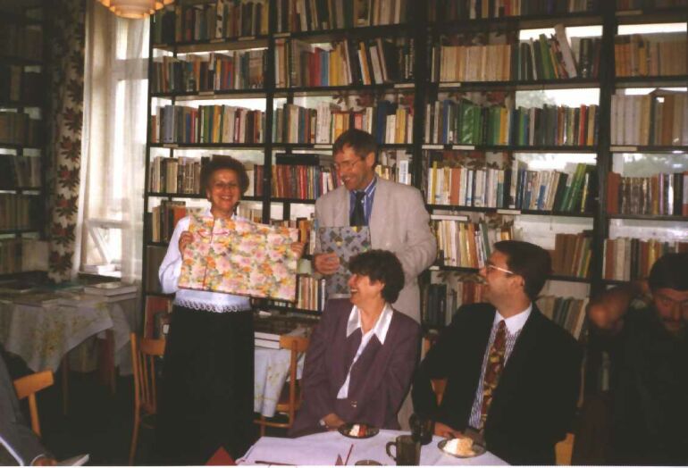 96-06-  - wizyta holendrow-koniec roku szkolnego.jpg